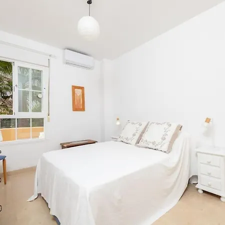 Beachfront 2 Bedroom On Beach! Rdr351 * Μαρμπέλλα