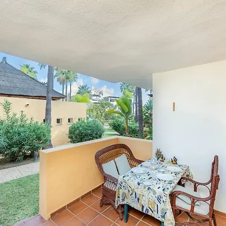 Beachfront 2 Bedroom On Beach! Rdr351 Marbella