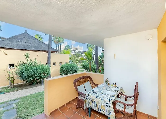 Beachfront 2 Bedroom On Beach! Rdr351 מארבלה